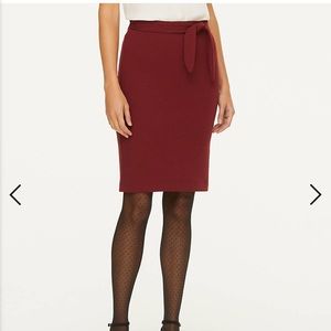 Red Loft textured pencil skirt